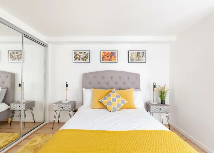 Cosy Apartment In Quiet City-Centre With Car Park
