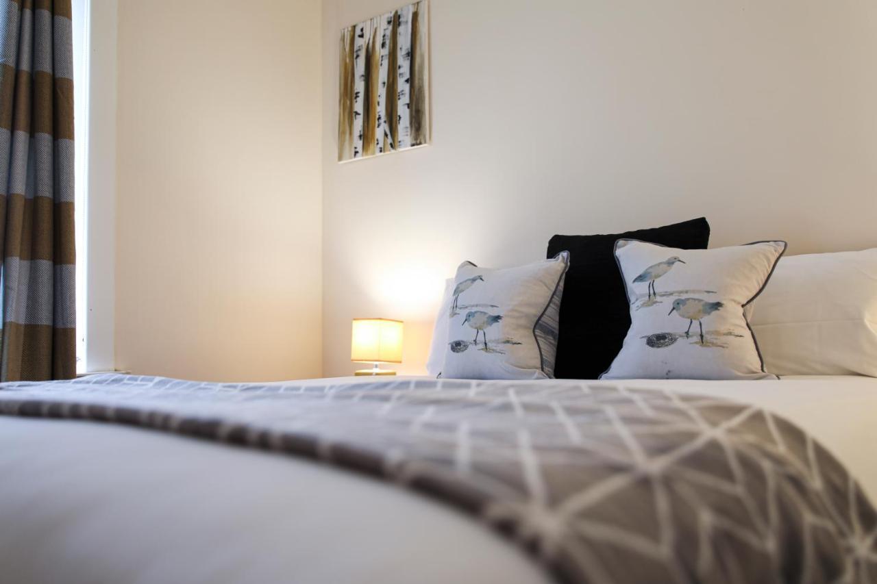 Glasgow, 3 Bed Close To City Centre, Free Street Parking Apartment *