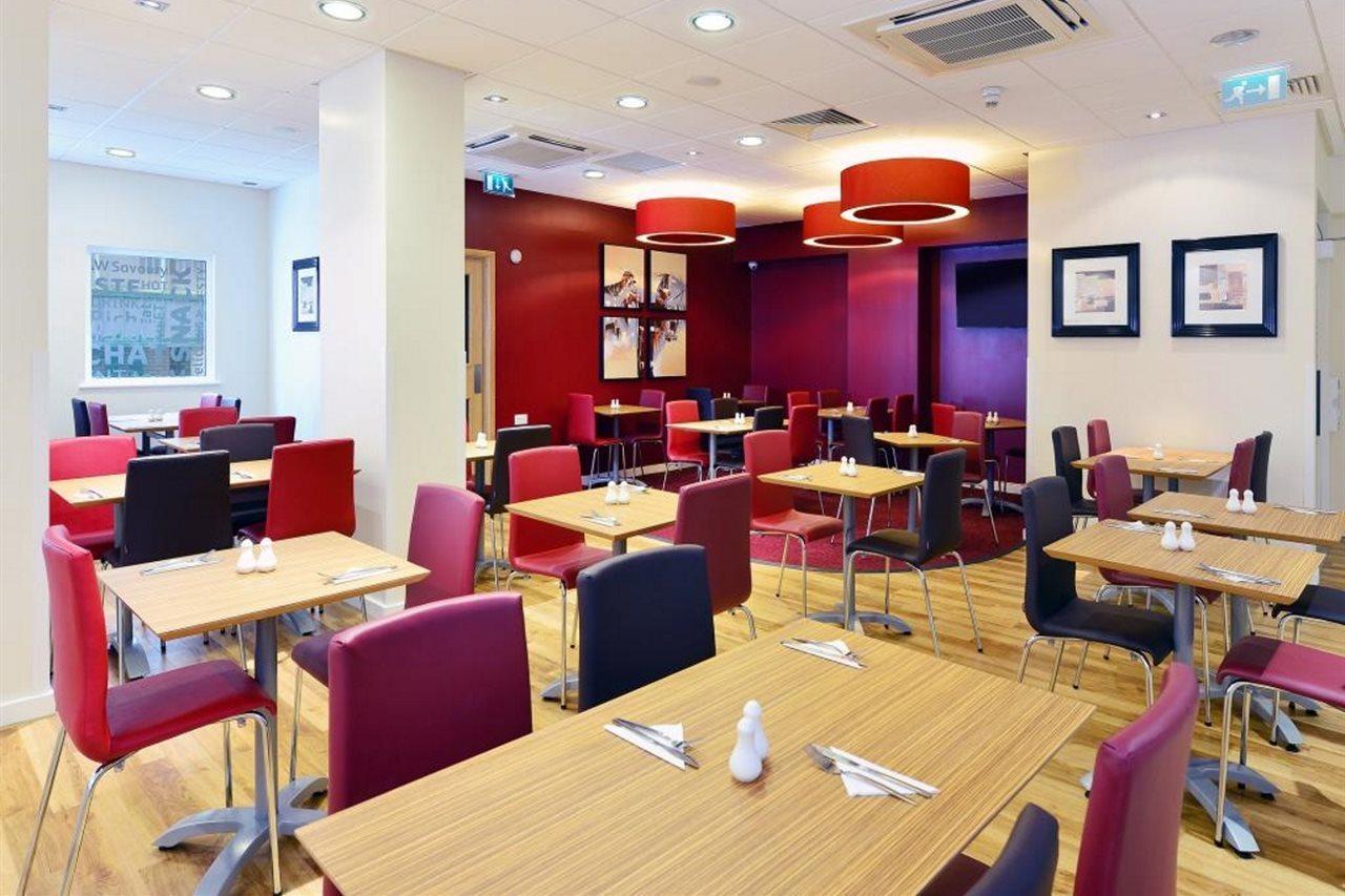 Hotel Travelodge Queen Street Glasgow