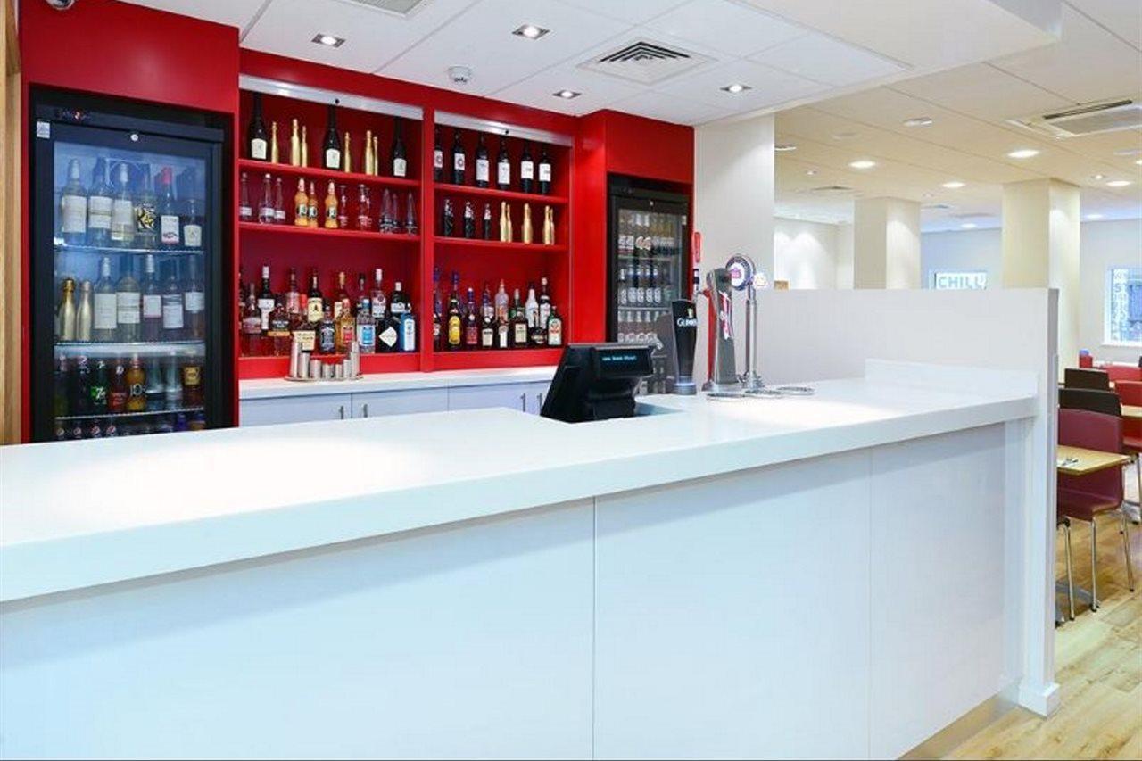 Travelodge Queen Street Glasgow