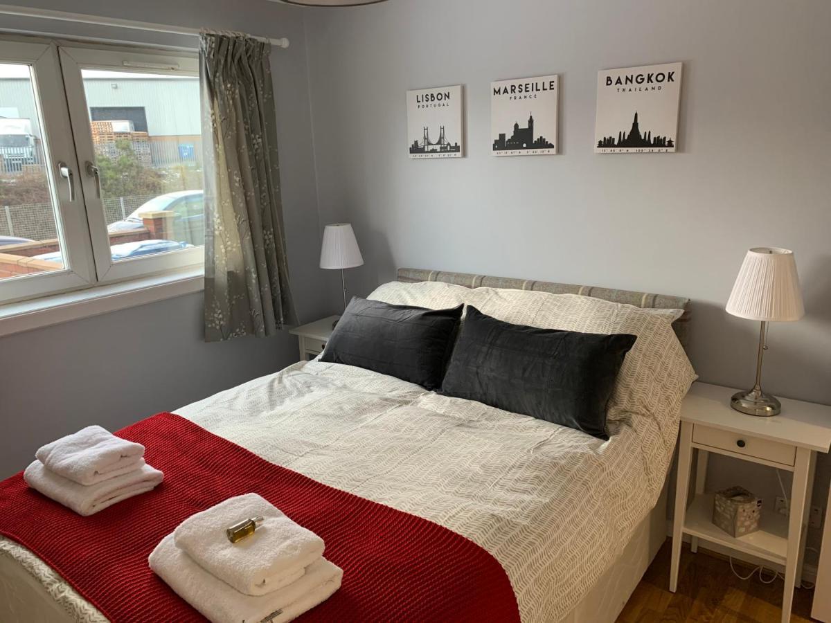 Flat One, 212 Eaglesham Road, East Kilbride, Apartment
