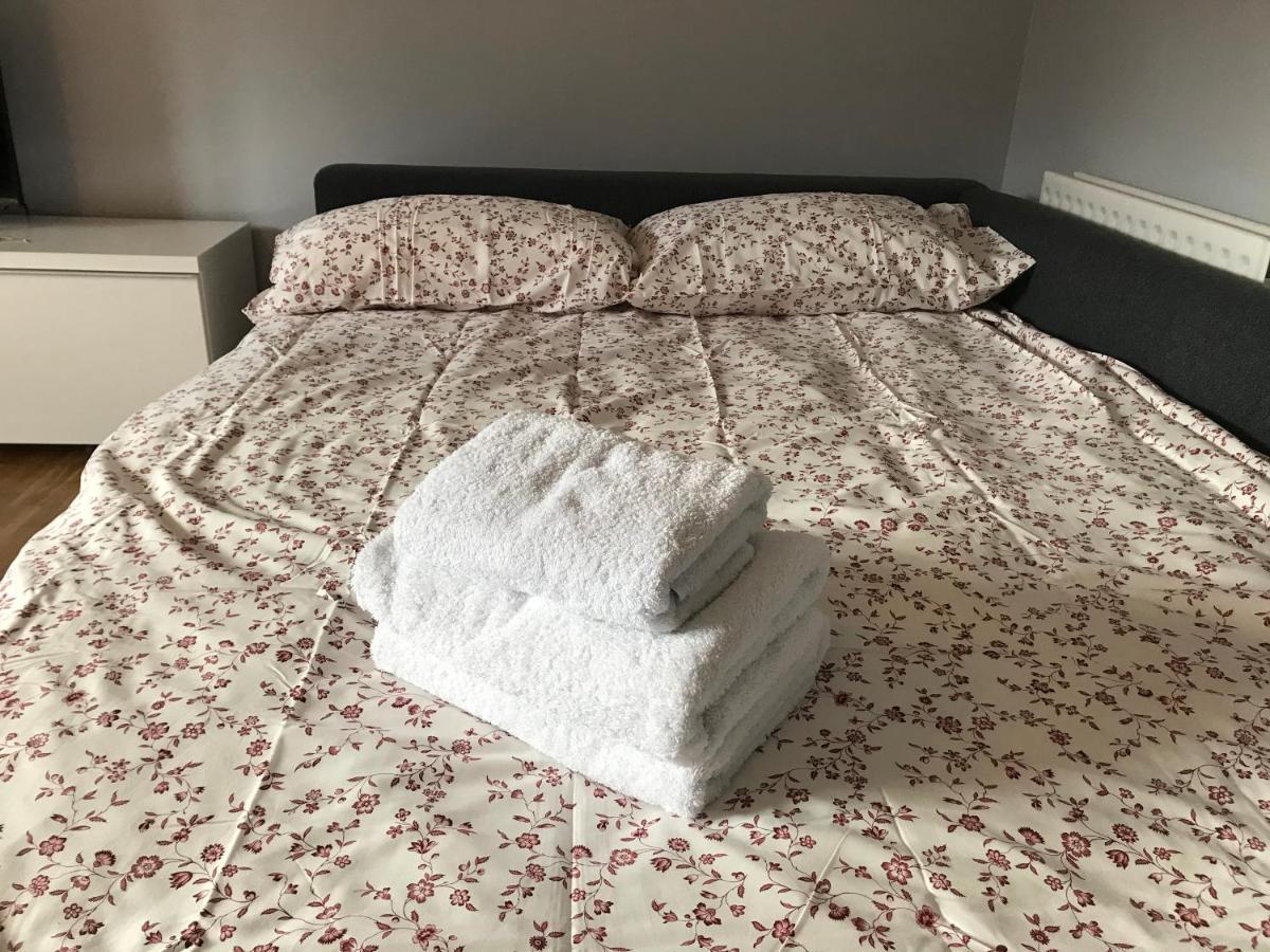 Flat One, 212 Eaglesham Road, East Kilbride, * Glasgow