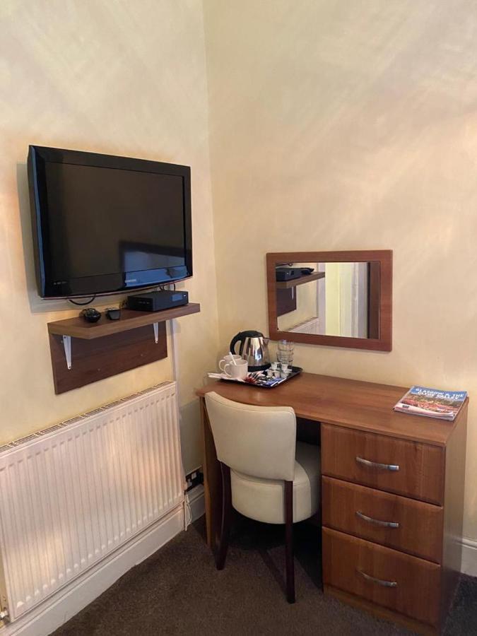 Onslow Guest house *