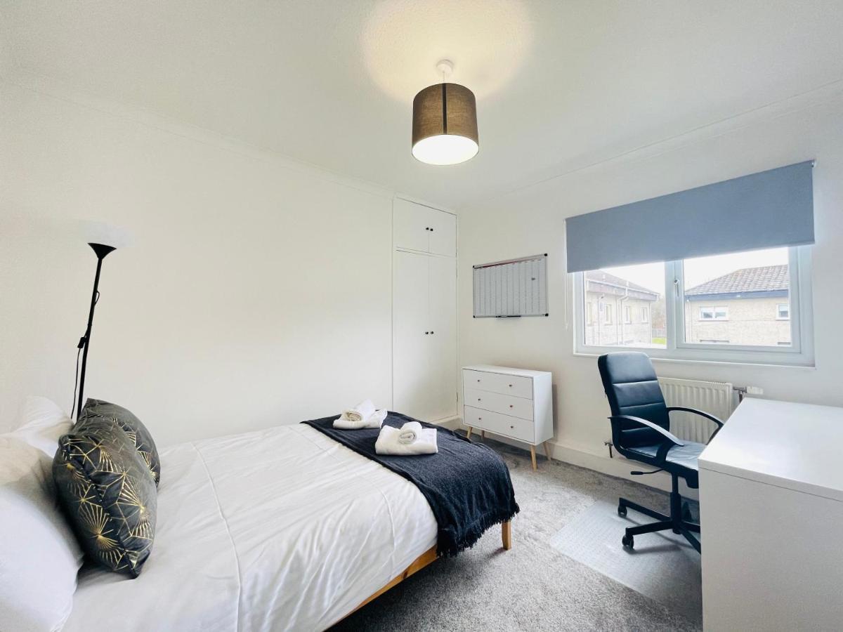 Holiday home Cardonald