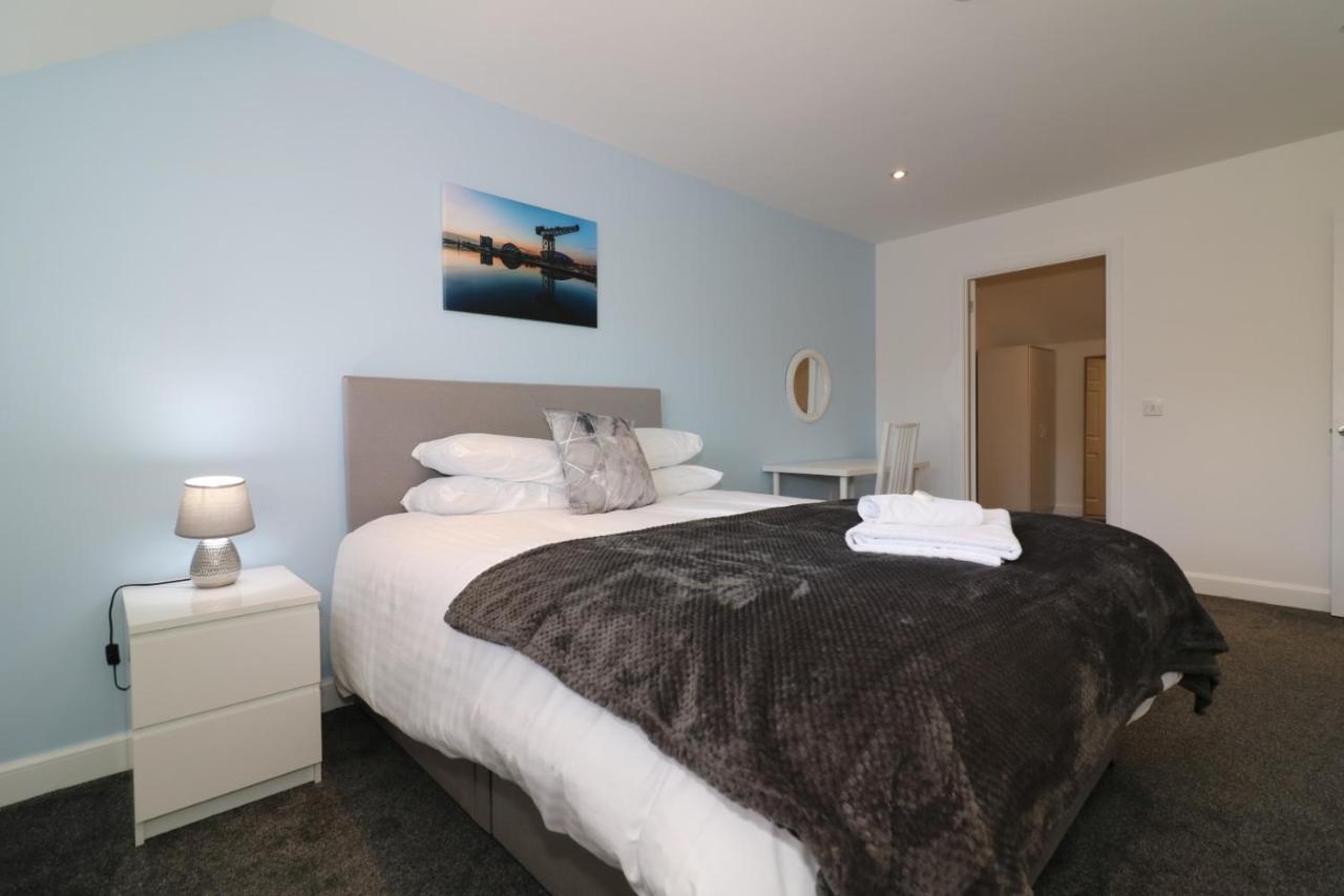 Apartment Signature - Railway House 5 Bed Glasgow