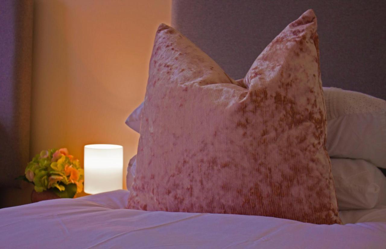 Apartment Charing Cross, *
