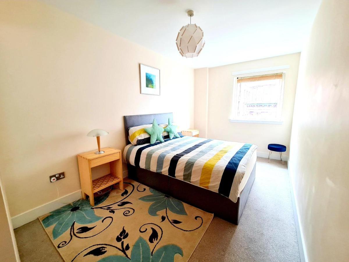 Bright, Spacious 2 Bedroom In The Heart Of City * Glasgow