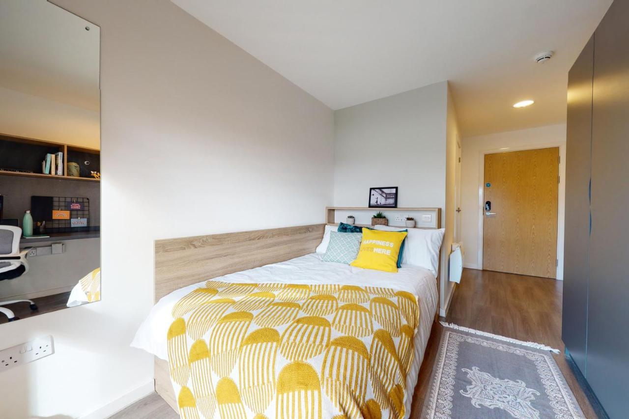 Apartment Canvas Glasgow: Private And With Shared Kitchen Near Centre Glasgow