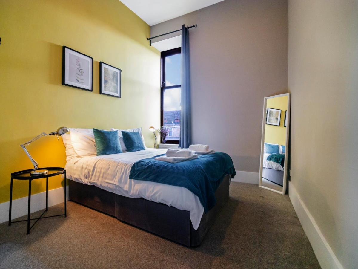 Luxurious Nr Subway Apartment