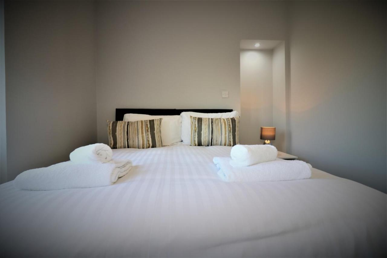Signature - Greenlees Clubhouse Apartment *