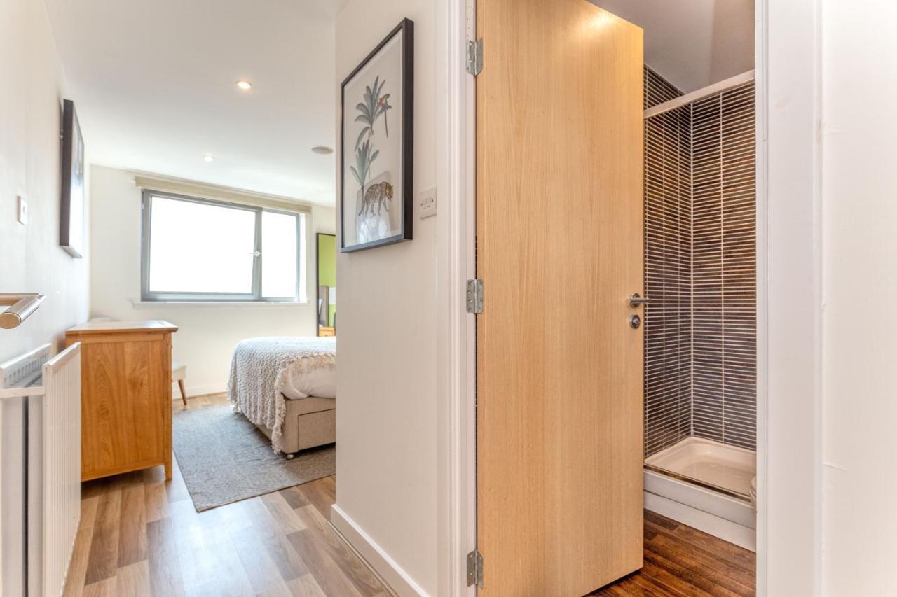 Secc Hydro Executive 7 Apartment