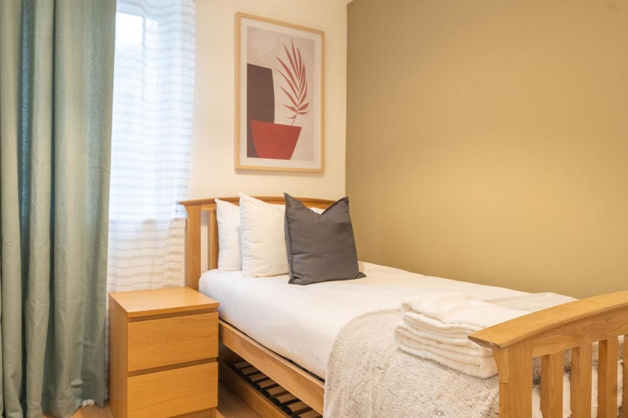 Apartment Merchant With Parking Glasgow