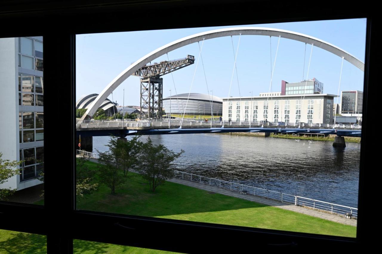 Sec/ Hydro Two Bed Flat With Free Parking And Great View * Glasgow