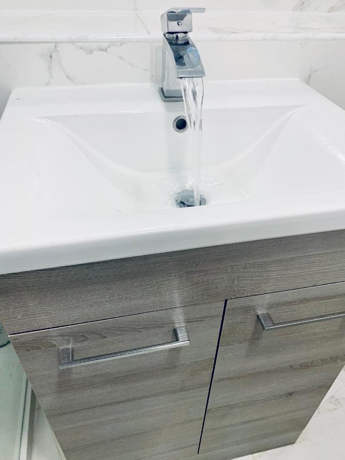 City Centre Flat With River Views And Parking Apartment