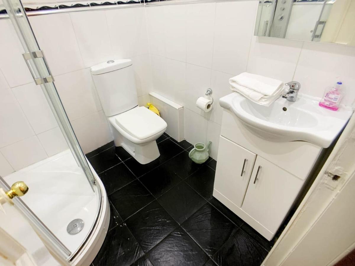 Holiday home Large South Family - Free Parking *
