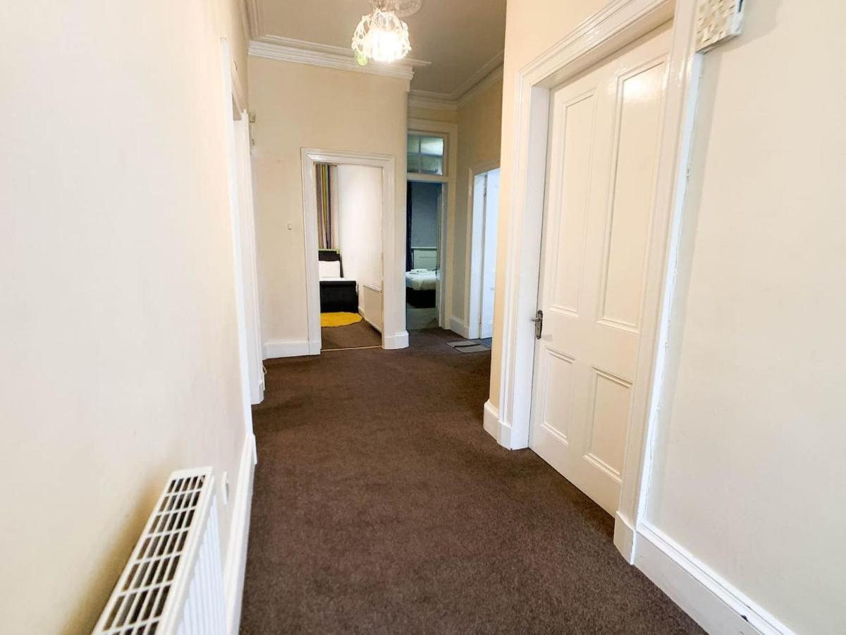 Large South Family - Free Parking Glasgow