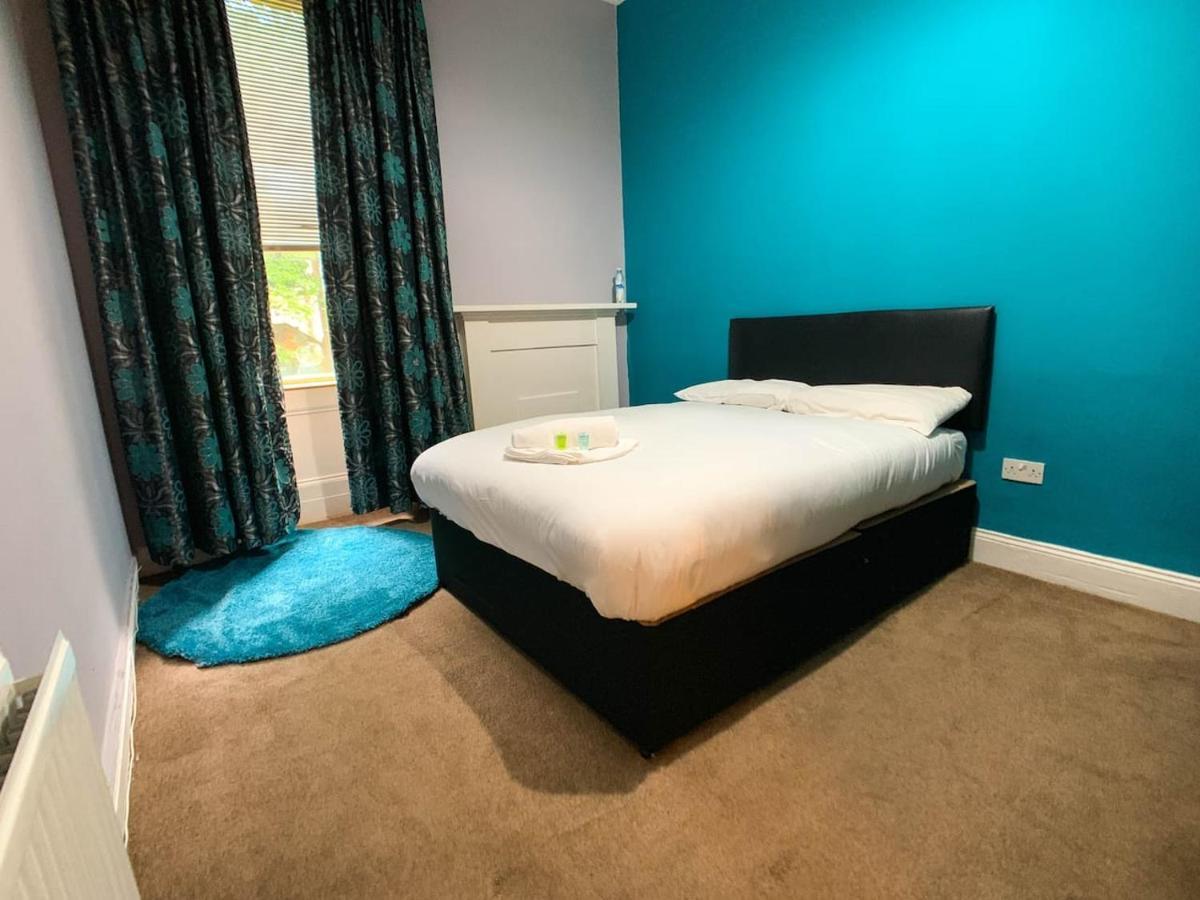 Large South Family - Free Parking Glasgow