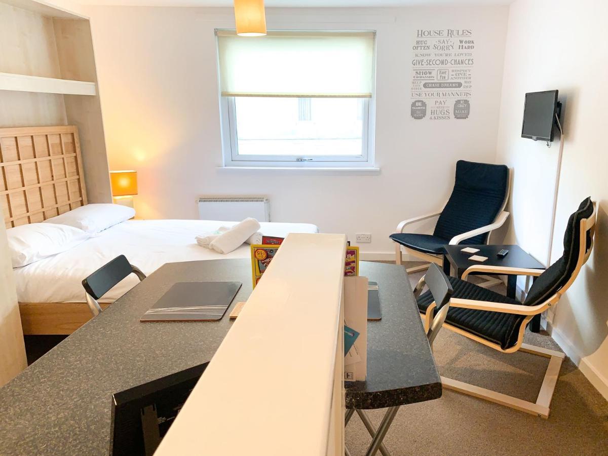 Apartment Centre *