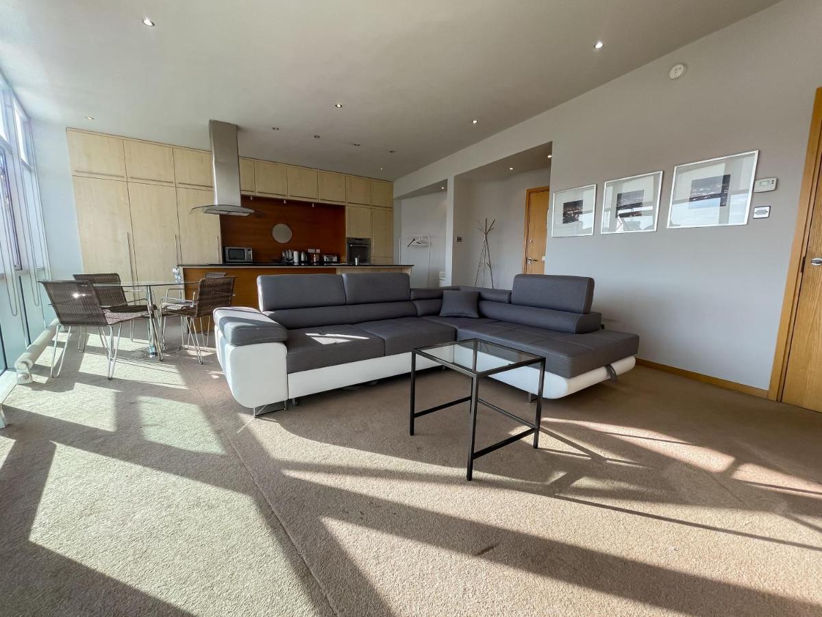 Centre 2-bed Parking Jacuzzi Bath