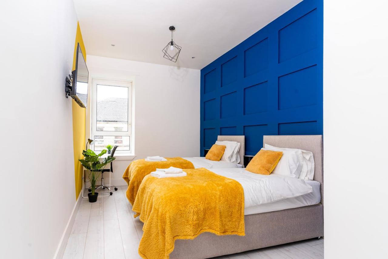 Cheerful West End Apartment: Cozy 2-bedroom Near Centre * Glasgow