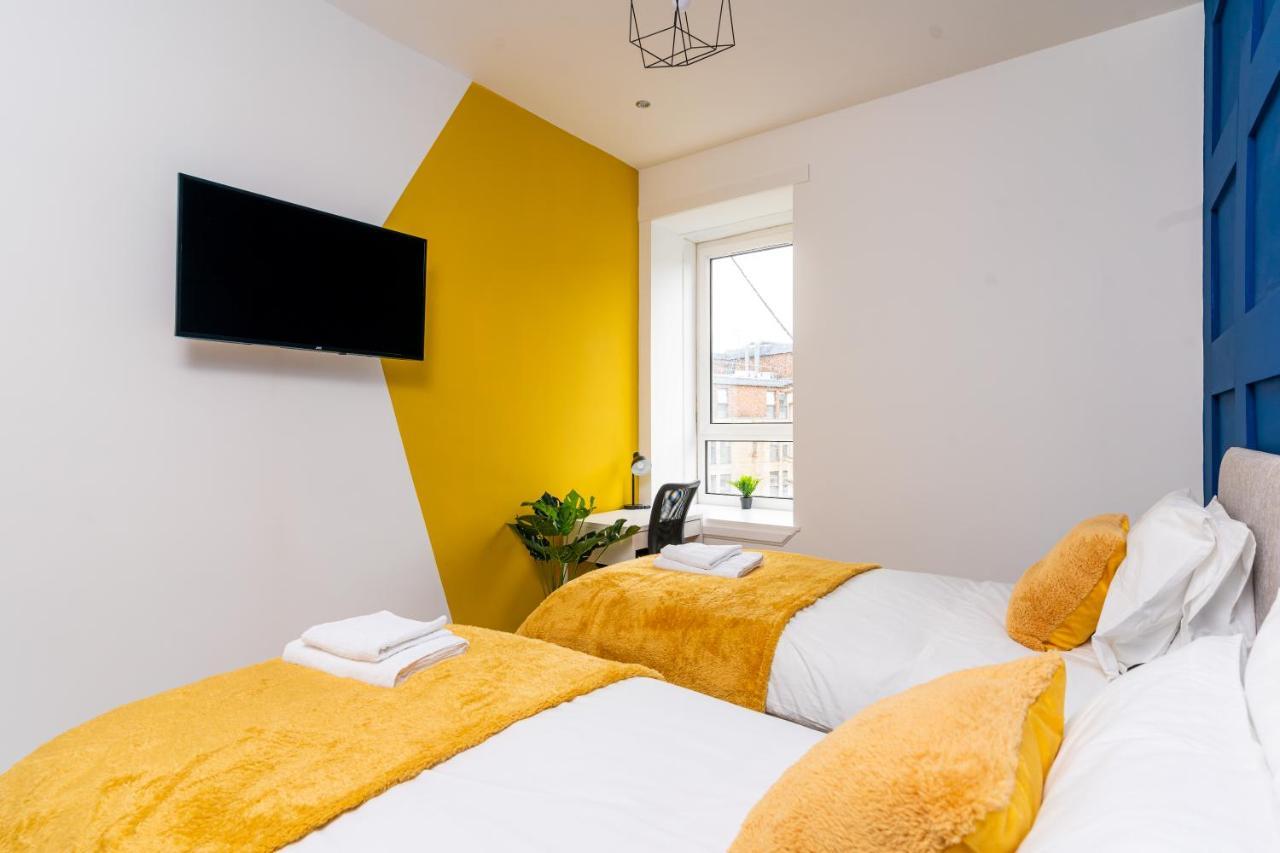 Cheerful West End Apartment: Cozy 2-bedroom Near Centre *