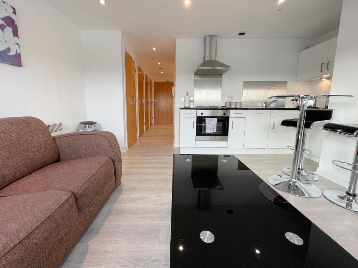 Apartment Executive 10th Floor Studio Flat Glasgow
