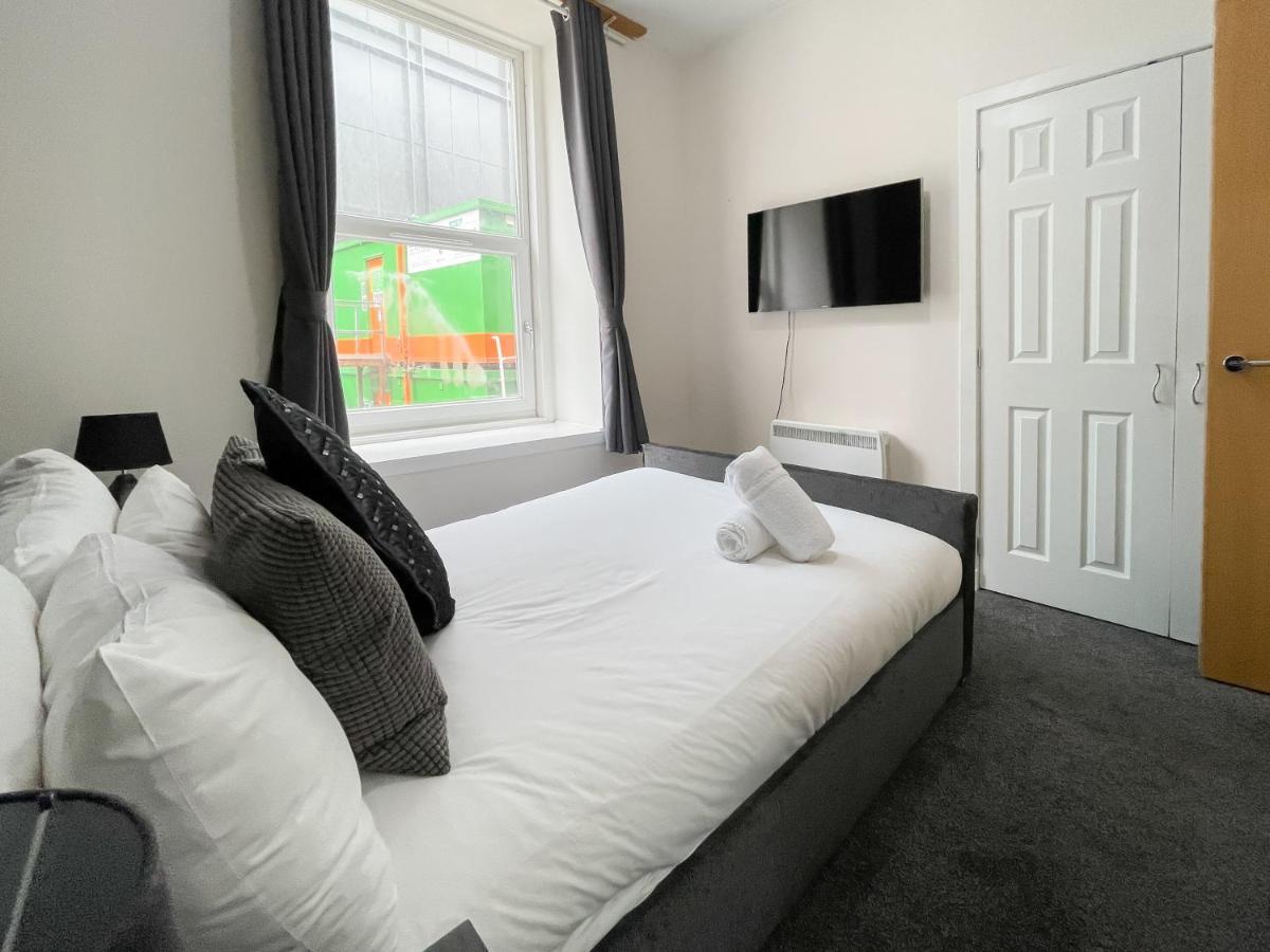 Exquisite 2br Flat Near Train Station Glasgow