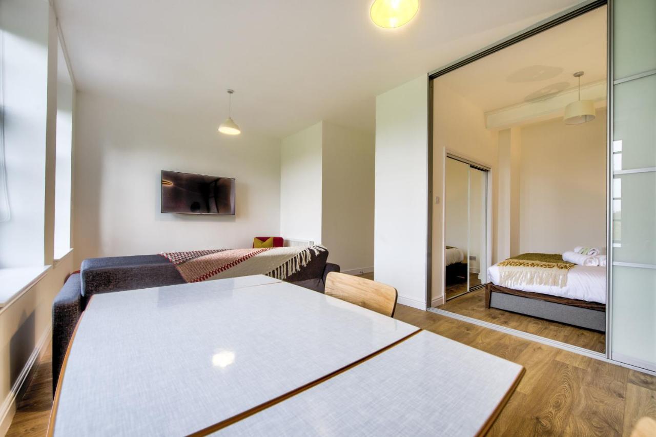 Apartment Green Modern Flat - Private Parking