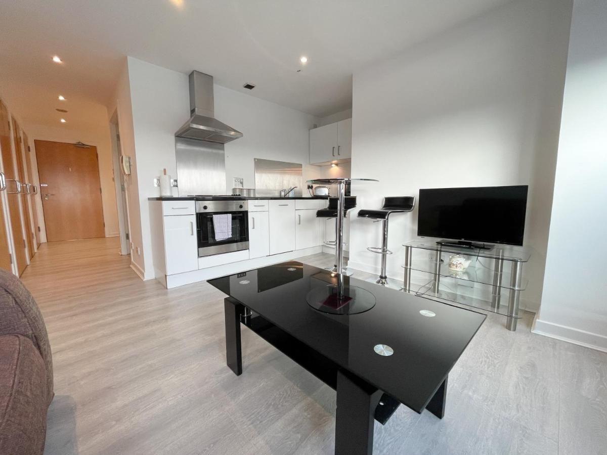 Executive 10th Floor Studio Flat * Glasgow
