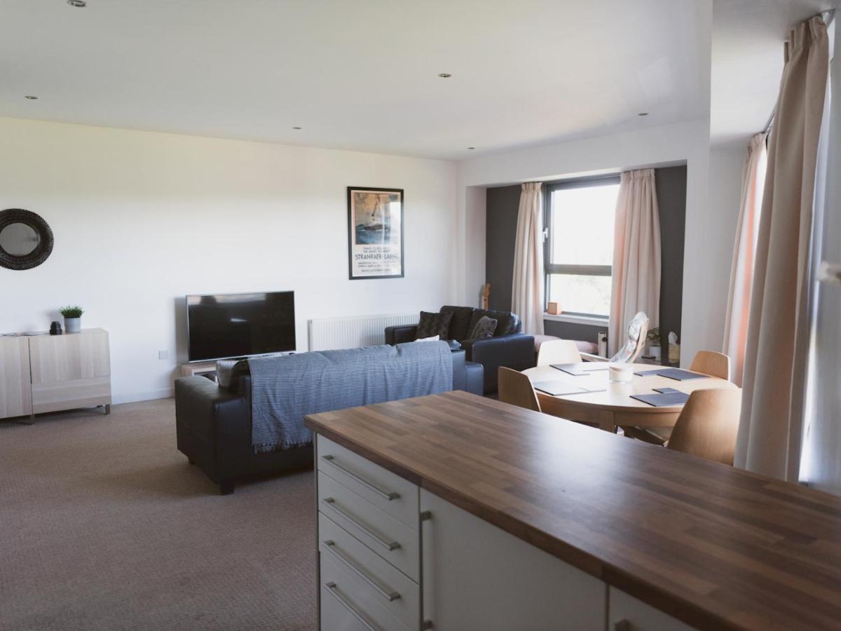 Pass The Keys Lovely 2-bed Flat Harbour Free Parking *
