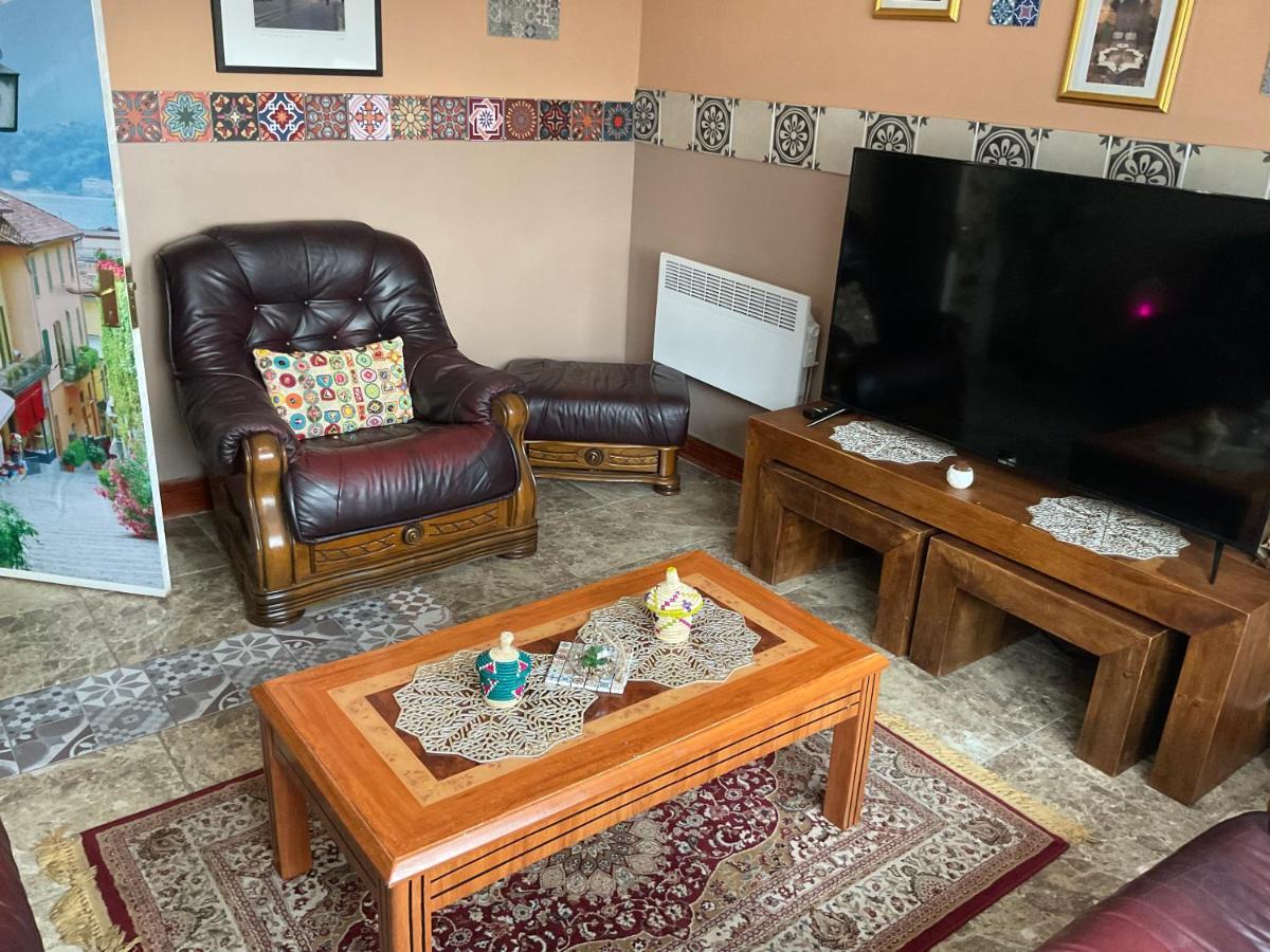 Apartment Glasgow City Multi Locations Guests House