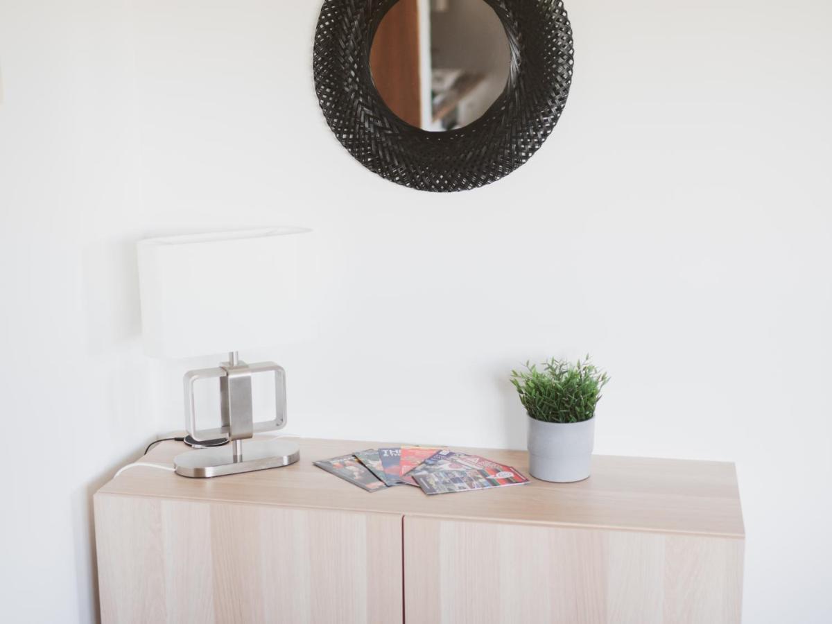 Pass The Keys Lovely 2-bed Flat Harbour Free Parking Apartment Glasgow