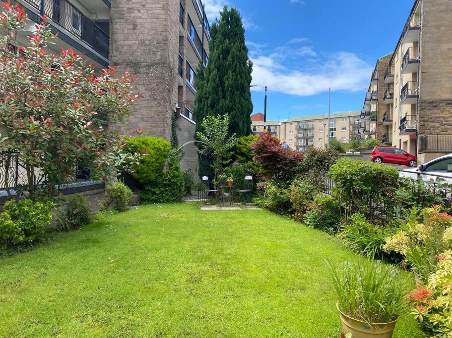 Chic Flat With Balcony Close To Merchant * Glasgow