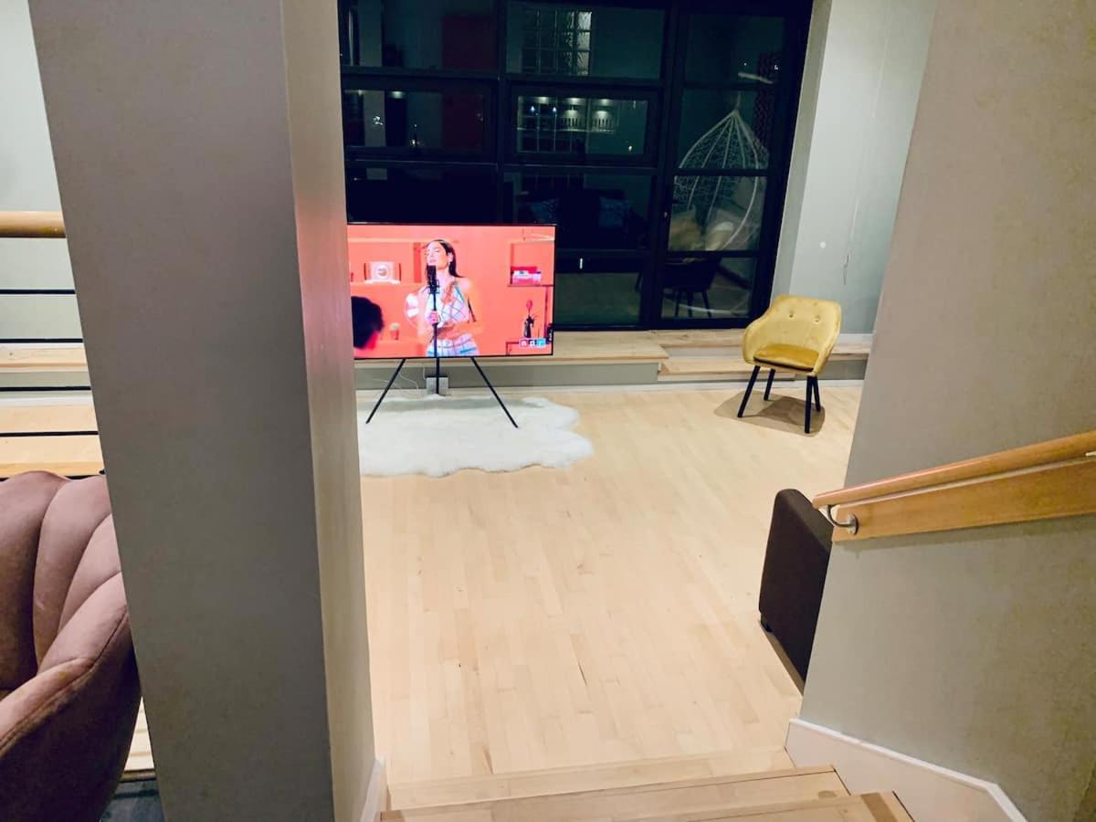 Apartment Centre G1 Penthouse With Riverviews - Duplex *