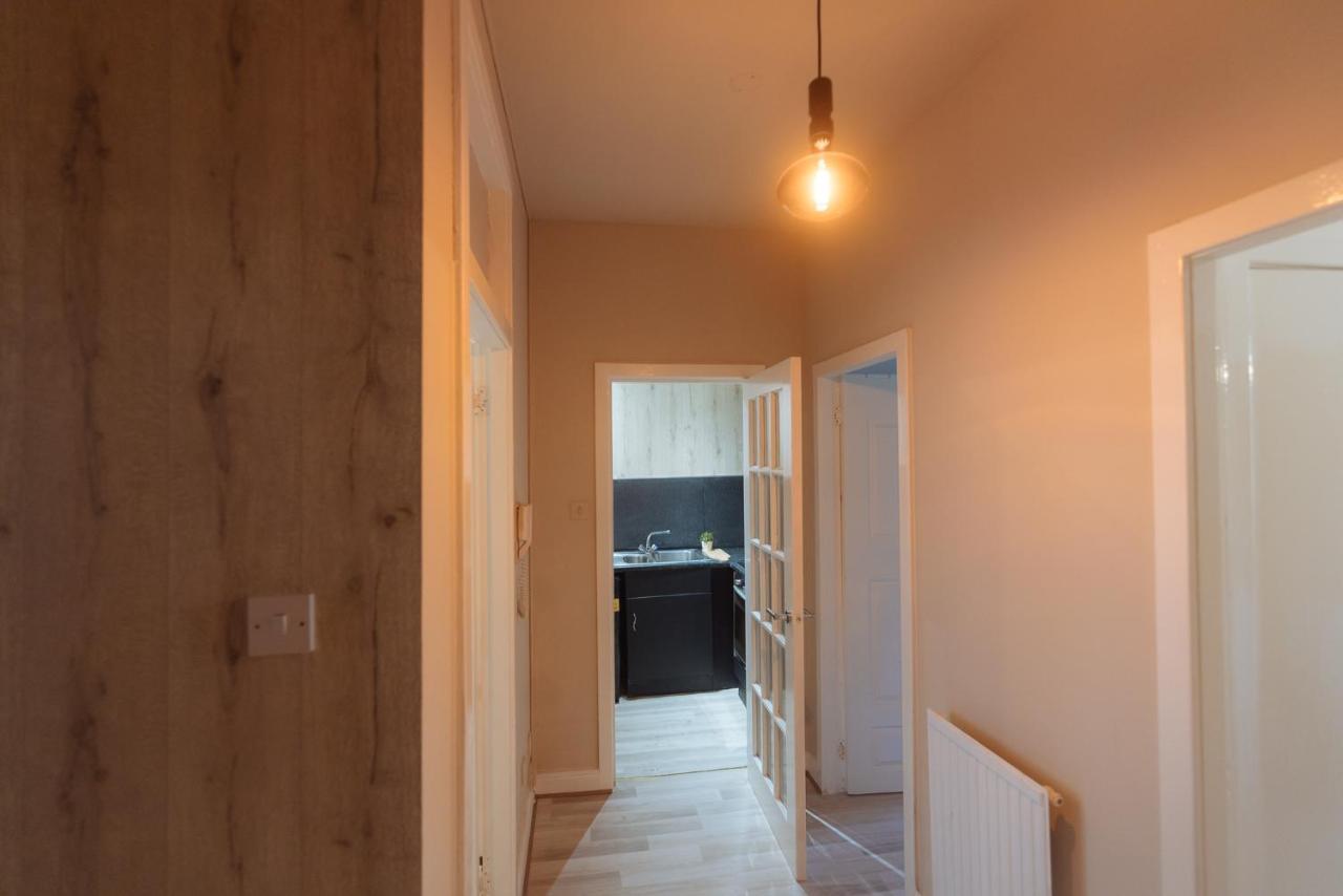 Bright Modern 2-bed Serviced In Heart Of West End Sse Hydro Botanic Gardens Apartment *