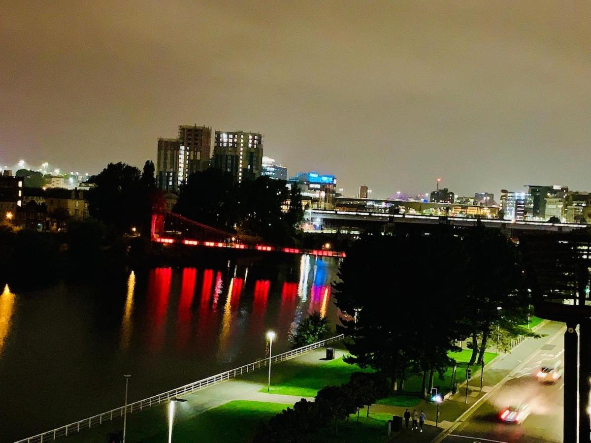 Centre G1 Penthouse With Riverviews - Duplex Apartment *