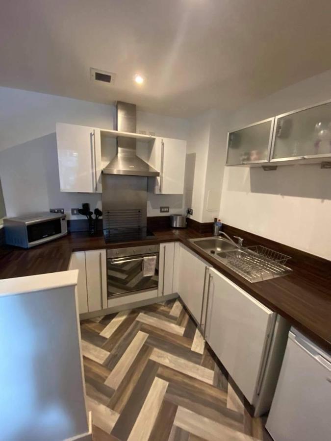 Dreamhouse At Oswald Street, Centre Apartment