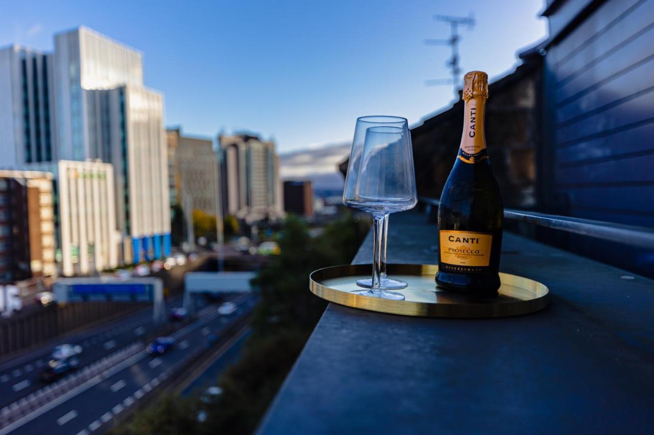 The Skyline - *private Balcony* *views* Glasgow