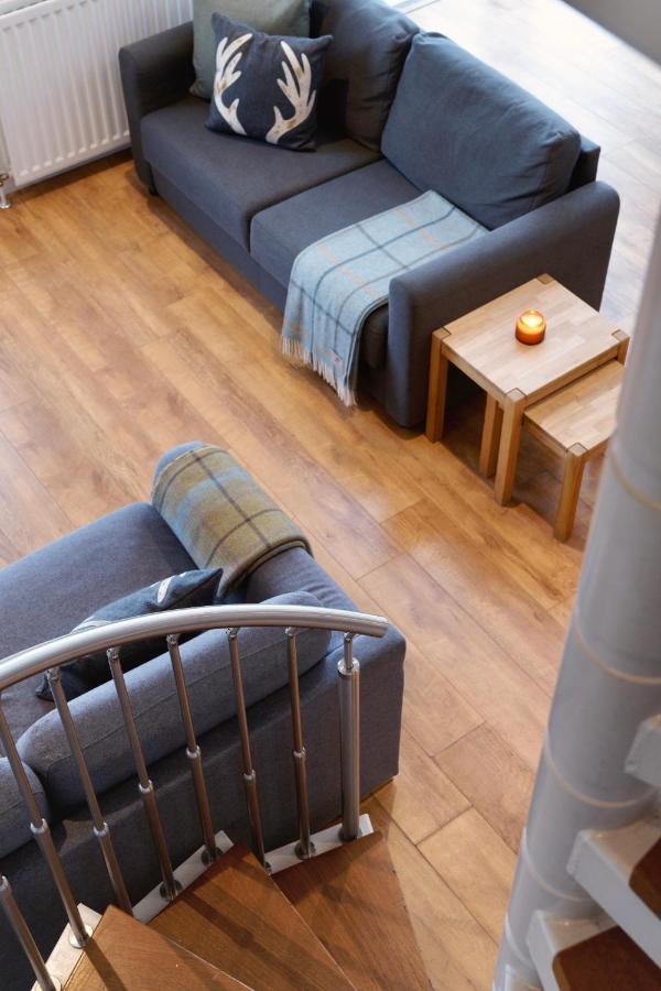 Apartment Centre With Free Secure Underground Parking *