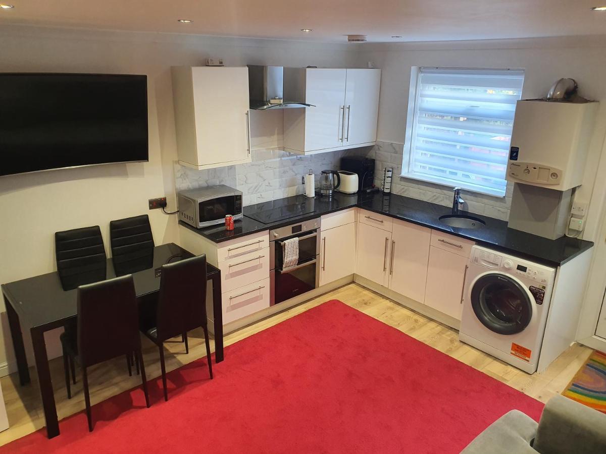 Modern House Close To Glasgow