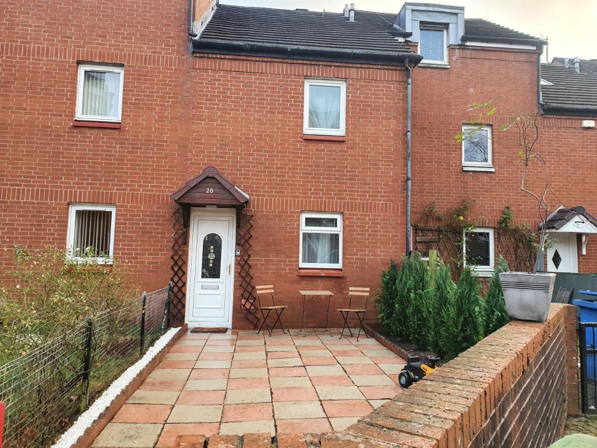 Modern House Close To Glasgow
