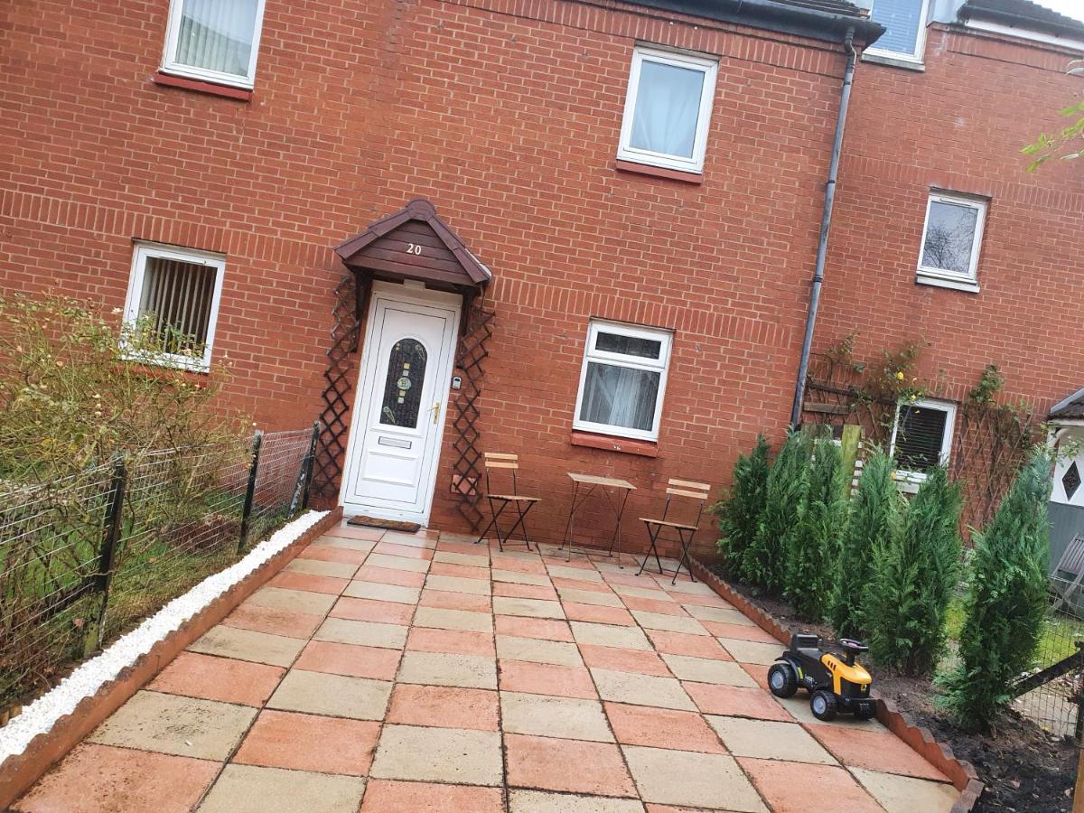 Modern House Close To Apartment Glasgow