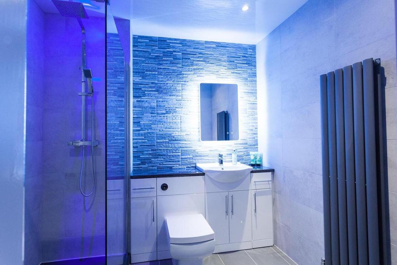 Centre With Free Secure Underground Parking Apartment *