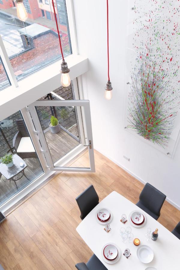 Apartment Centre With Free Secure Underground Parking *