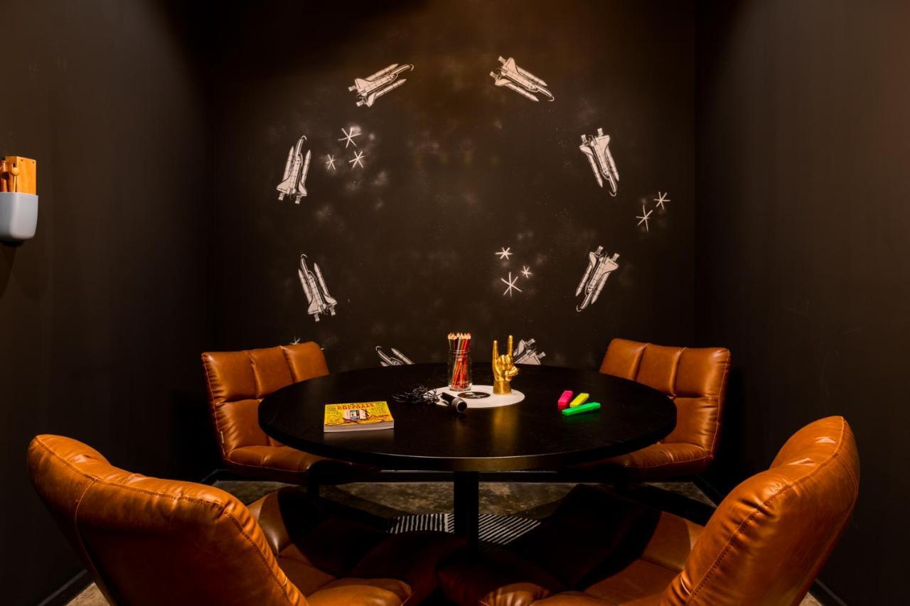 Moxy Sec Glasgow