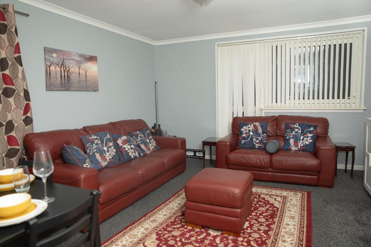 Stunning 2nd Floor 2 Bedroom Massionette