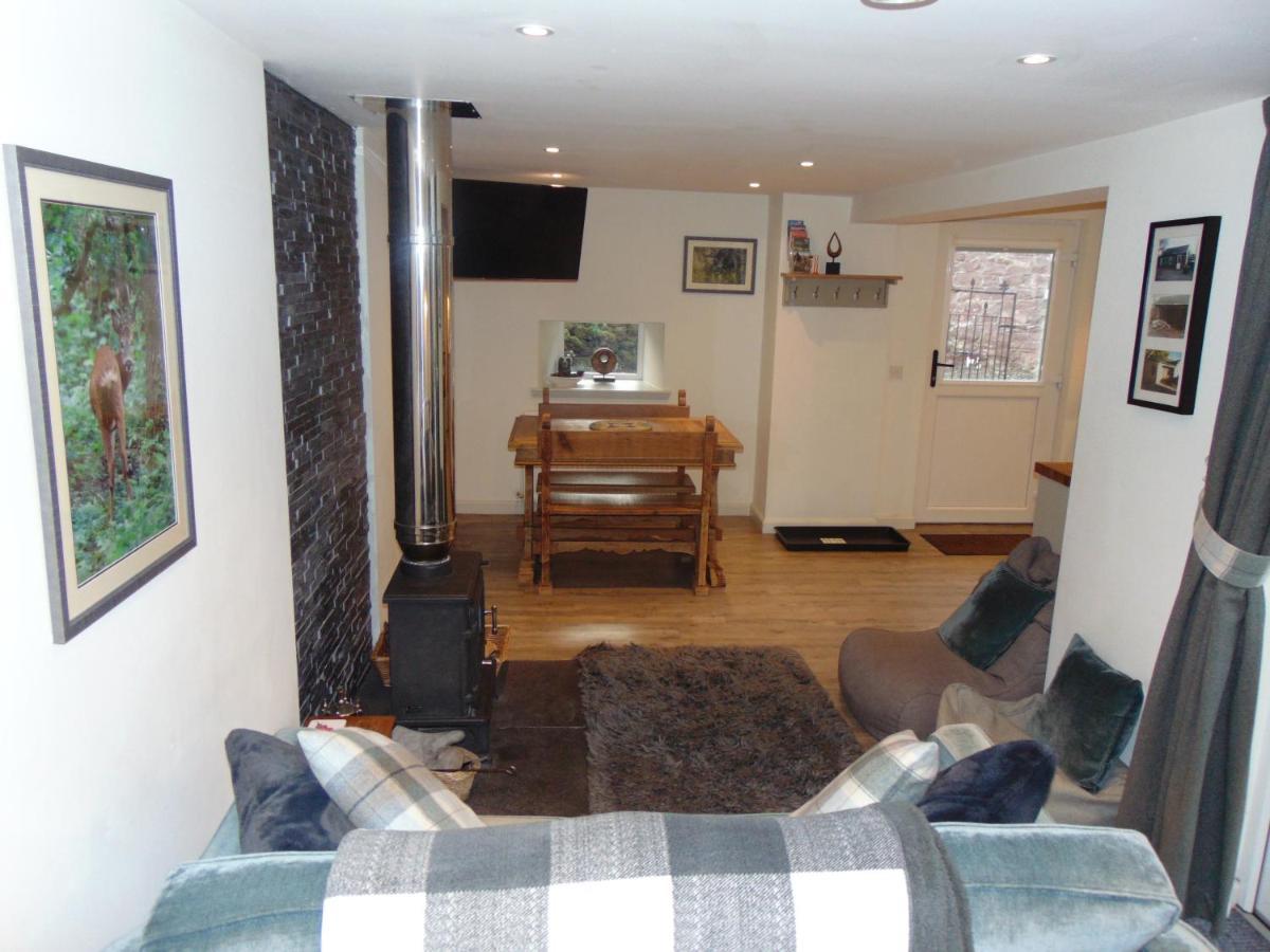 Dreamwood Cottage, Loch Lomond, Luxury Apartment. Glasgow