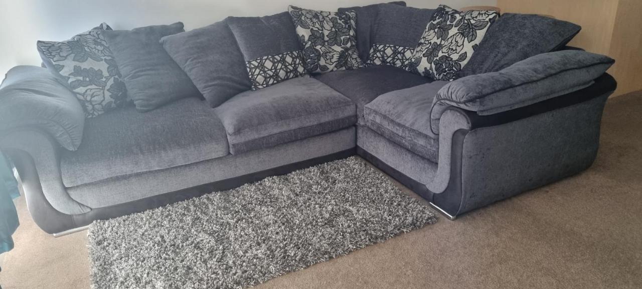 Apartment Lovely 2-bedroom Flat With Free Parking Glasgow