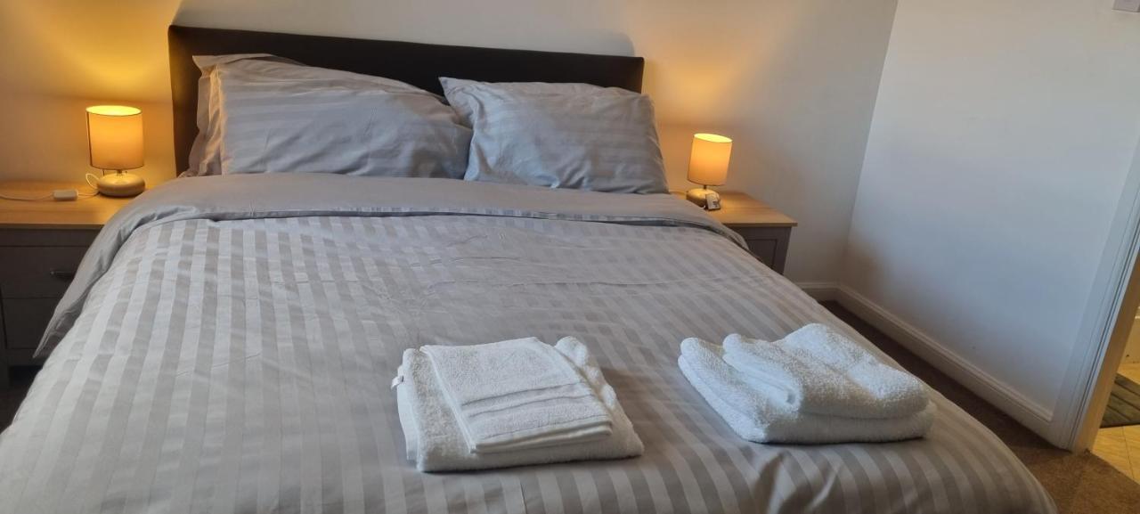 Lovely 2-bedroom Flat With Free Parking Apartment Glasgow