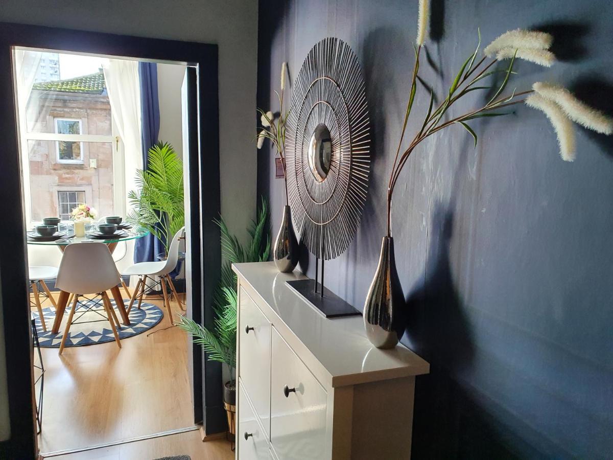 Cosy 3 Bedroom Flat In Centre Apartment *
